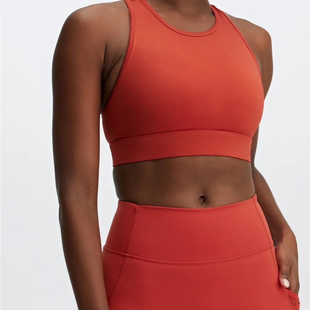 Trinity Motion365® Set - Sports Bra and High Waisted Leggings